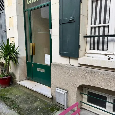 Nid D'amour Daire Trouville-sur-Mer