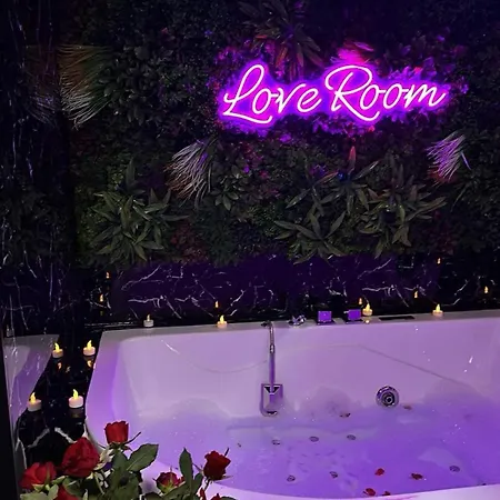 Nid D'amour * Trouville-sur-Mer